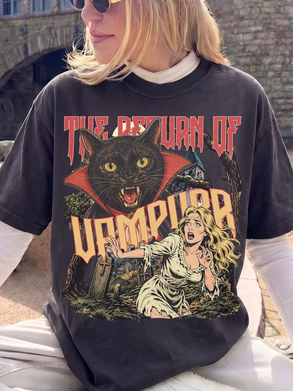 Comfort Colors Black Graphic 'The Return of Vampire' Cat Tee